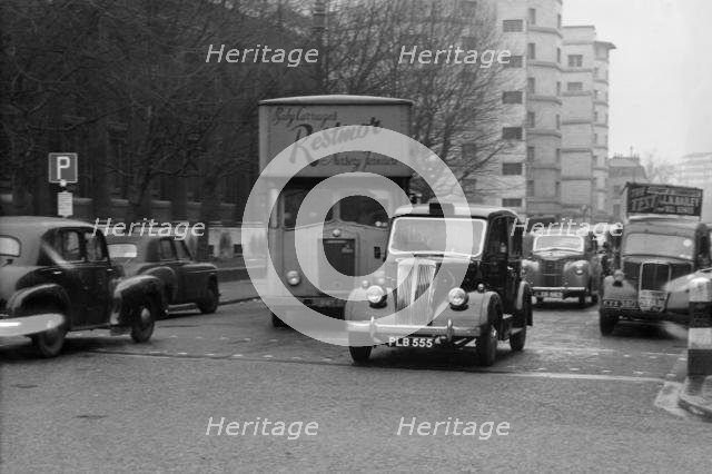 1954 Beardmore MKVII London taxi. Creator: Unknown.