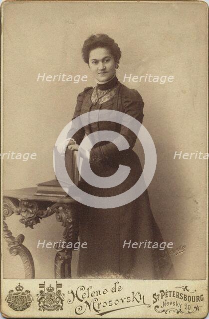 Pianist and composer Leokadiya Alexandrovna Kashperova (1872-1940), c. 1900. Creator: Photo studio Helene Mrosowski.