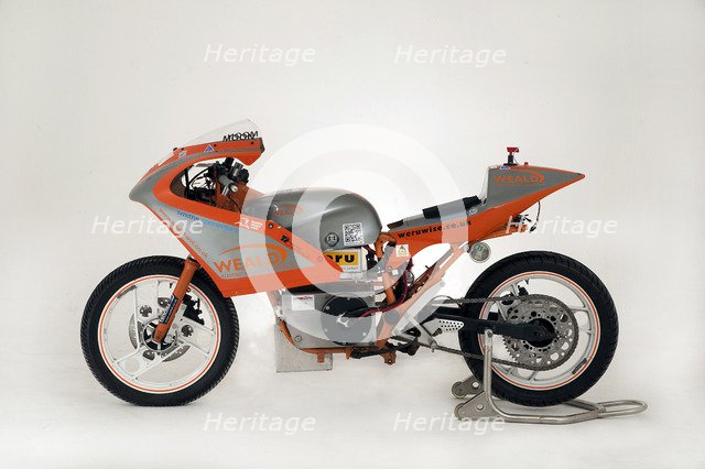 1985 Yamaha Electric dragster motorcycle Artist: Unknown.