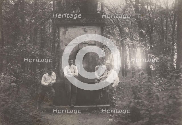 Palace and Park Complex - fountain, Czartoryski, Pulawy, 1920-1930. Creator: Unknown.