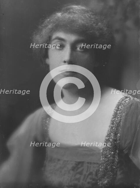 Herzog, Paul M., Mrs., portrait photograph, 1916. Creator: Arnold Genthe.