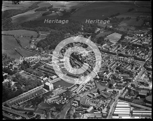 The Springs Branch of the Leeds and Liverpool Canal and the town centre, Skipton, N Yorks, c1930s. Creator: Arthur William Hobart.