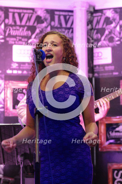 Lucy Songi, Pantiles, Royal Tunbridge Wells, Kent, September 2015. Artist: Brian O'Connor.