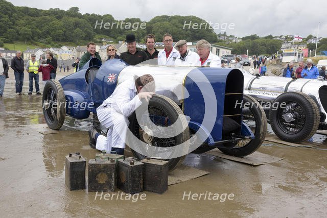 1925 Sunbeam 350 hp driven by Don Wales at Pendine Sands 2015. Creator: Unknown.
