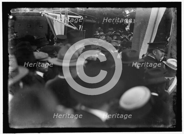 Woman suffrage, between 1916 and 1918. Creator: Harris & Ewing.