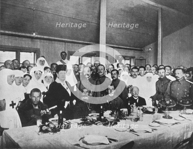 'Russian prisoners exchanged from Germany being entertained to lunch', 1915. Artist: Unknown.