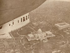 'The US Airship 'Los Angeles' in Flight over Washington', 1927. Artist: Unknown.