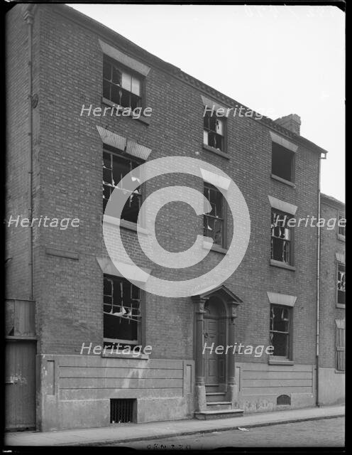 Chapel House, Chapel House Street, Deritend, Digbeth, Birmingham, 1941. Creator: George Bernard Mason.