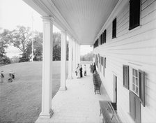 East portico, Mt. Vernon, Va., between 1900 and 1915. Creator: William H. Jackson.