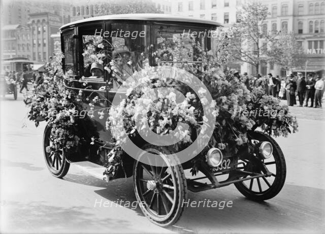 Odell, Mrs. George, Woman Suffragette, 1914. Creator: Harris & Ewing.
