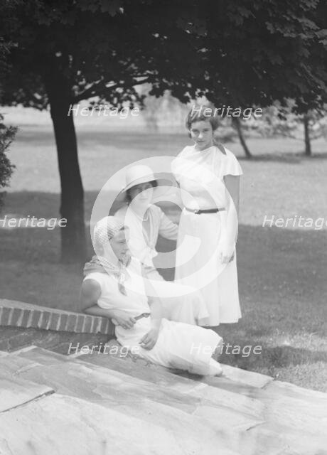 Brady, J.C., Mrs., and daughters, outdoors, 1931 July 14. Creator: Arnold Genthe.