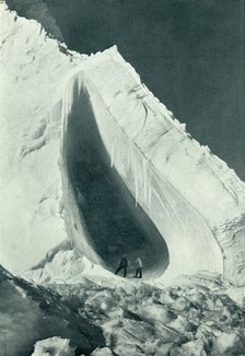 'The Arch Berg from Without', c1910–1913, (1913). Artist: Herbert Ponting.