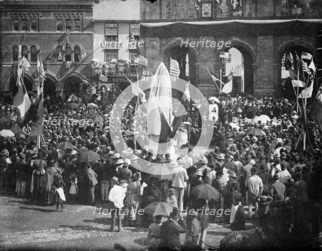 Queen Victoria Statue, Market Place, Abingdon, Oxfordshire, 1887. Artist: Henry Taunt