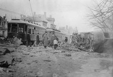 Dayton - Streetcar capsized by flood, 1913. Creator: Bain News Service.