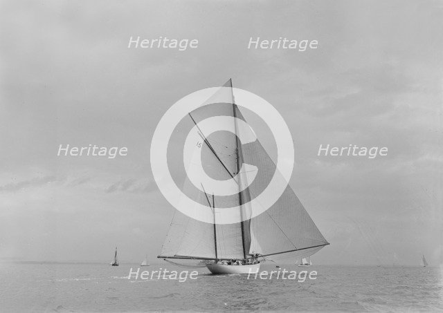 The yawl 'Sumurun' running downwind with spinnaker, 1922. Creator: Kirk & Sons of Cowes.