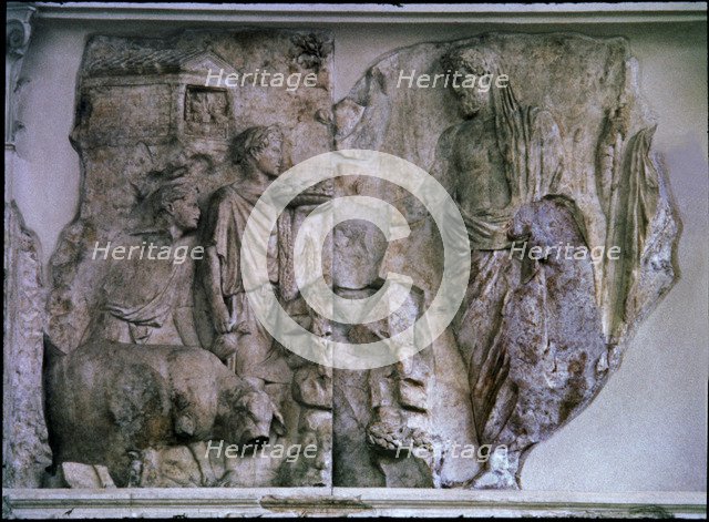 Ara Pacis Augustae, relief depicting the sacrifice of Aeneas, 9 b.C..