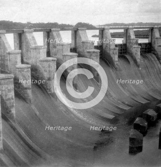 The spillway, Gatun Lock, Panama Canal, Panama, early 20th century.Artist: J Dearden Holmes