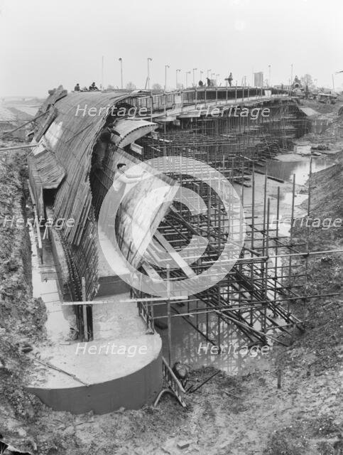 M1 Motorway, Structure 63, Forest Road, Hanslope, Milton Keynes, 24/03/1959. Creator: John Laing plc.