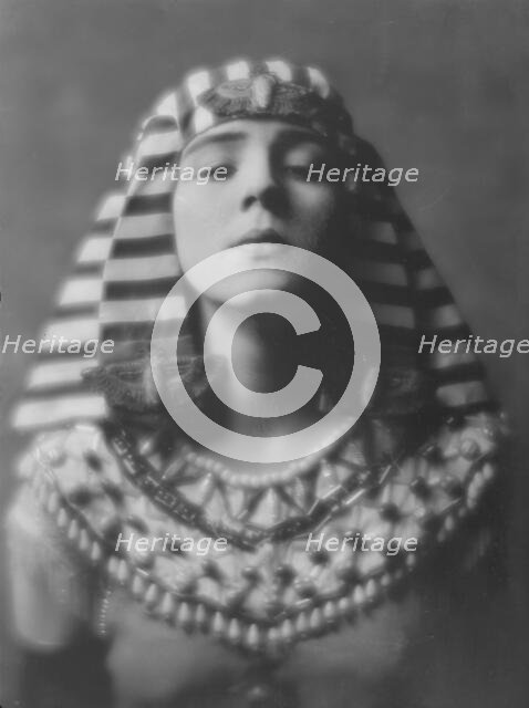 Fontaine, Miss, portrait photograph, 1916 Feb. 2. Creator: Arnold Genthe.