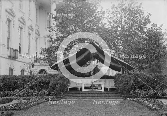 White House, Southwest Garden, which Replaced the West Colonial Garden, 1914. Creator: Harris & Ewing.