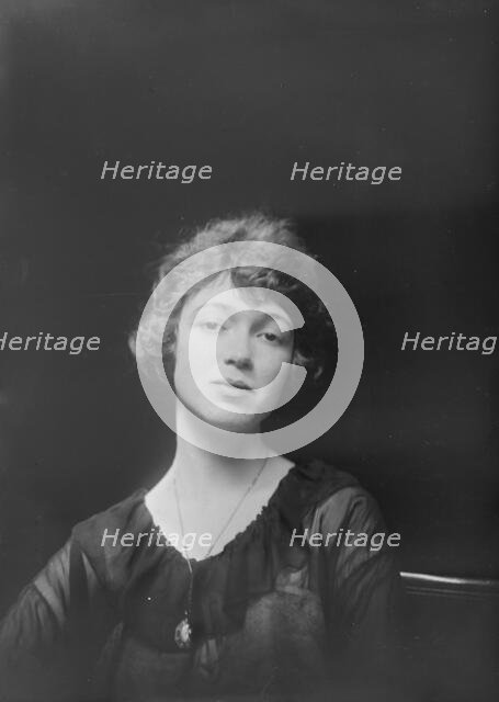 Miss G., (Mrs. J.L. Breese), portrait photograph, 1918 Dec. or 1919 Jan. Creator: Arnold Genthe.