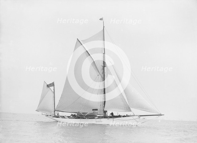 A yawl under way, 1913. Creator: Kirk & Sons of Cowes.