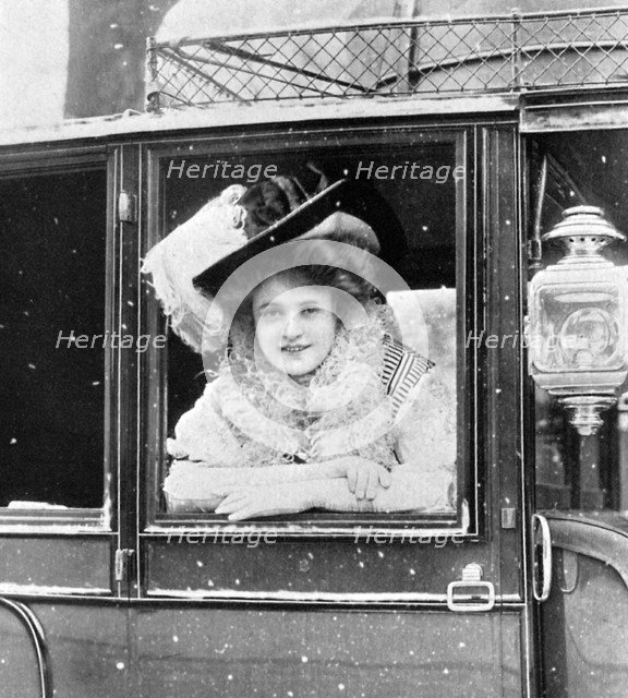 Billie Burke (1885-1970), American actress, 1908-1909.Artist: Alfred Ellis & Walery