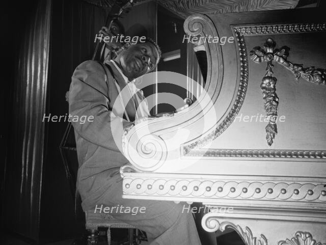 Portrait of Erroll Garner, New York, N.Y., 1946. Creator: William Paul Gottlieb.