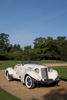 1935 Auburn 851 Speedster Artist: Unknown.