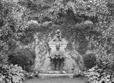 Gossler, Philip, Mrs., garden, between 1927 and 1929. Creator: Arnold Genthe.