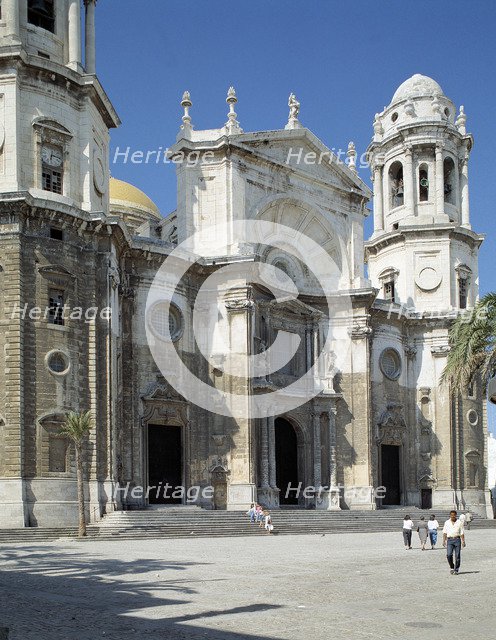 Cathedral of Cadiz, detail of the façade.