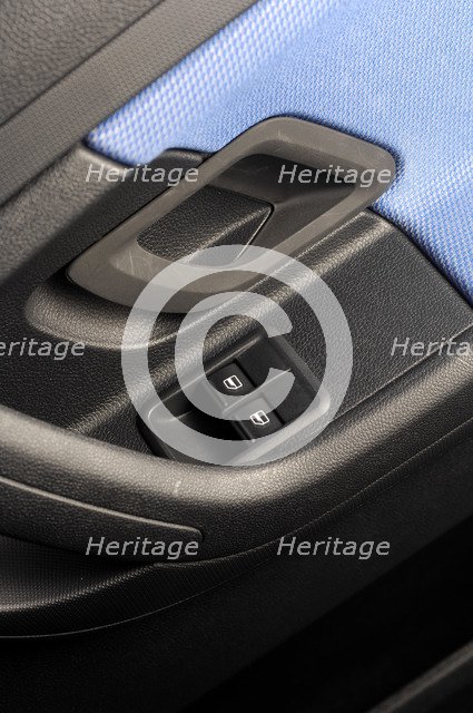 Skoda Fbia Estate  HTP 1-2  2007. Artist: Simon Clay.