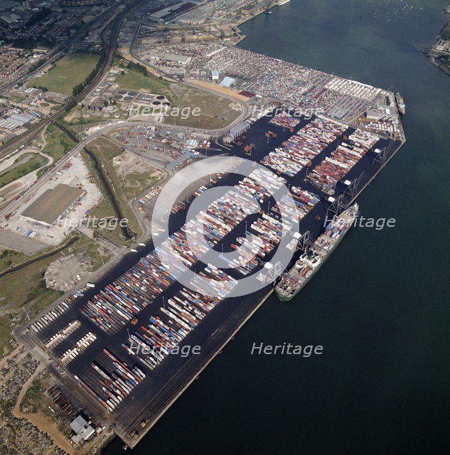Container Terminal, Western Avenue, Southampton, Hampshire, 1987. Artist: Aerofilms.