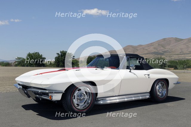 Chevrolet Corvette cv 427 1967. Artist: Simon Clay.