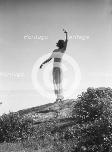 Strauss, Sarah Mildred, and pupils, 1932 June 5. Creator: Arnold Genthe.