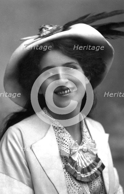 Zena Dare (1887-1975)), English actress, 1908.Artist: Foulsham and Banfield