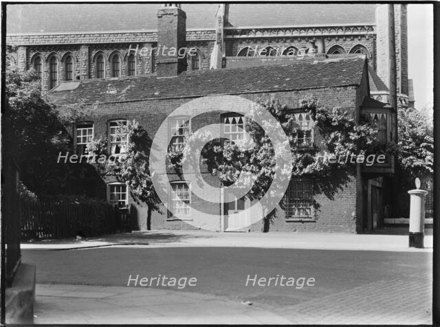 24-26 Queen Street, Hammersmith, Hammersmith and Fulham, Greater London Authority, 1930s. Creator: Charles William  Prickett.