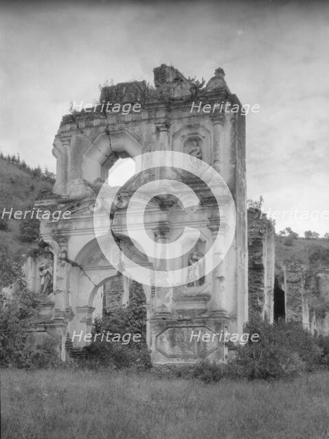 Travel views of Cuba and Guatemala, between 1899 and 1926. Creator: Arnold Genthe.