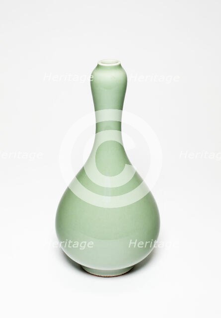 Pear-Shaped Vase, Qing dynasty (1644-1911), 18th/19th century. Creator: Unknown.