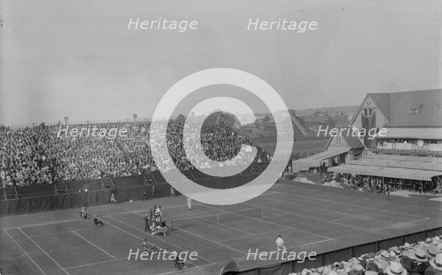 Williams vs Johnston [tennis], 1916. Creator: Bain News Service.