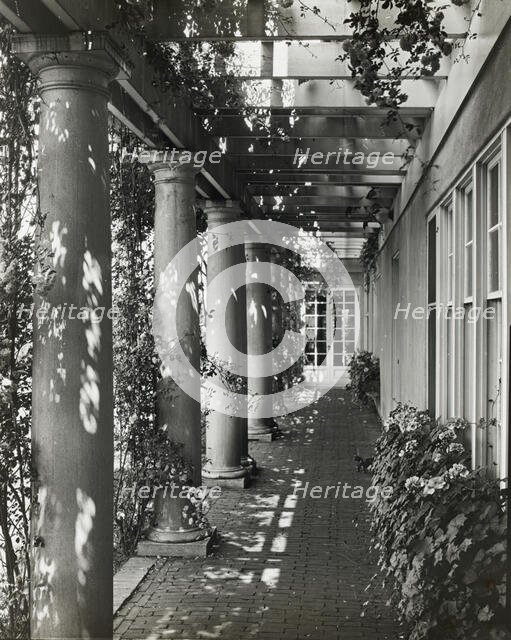 "Indian Ridge," Dr. Francis Bishop Harrington house, 166 Argilla Road, Ipswich, Massachusetts, 1926. Creator: Frances Benjamin Johnston.