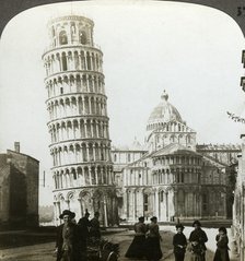 Cathedral and Leaning Tower of Pisa, Italy.Artist: Underwood & Underwood
