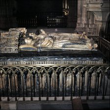 Tomb of Charles III of Navarre and his wife Eleanor of Castile in the Pamplona Cathedral.
