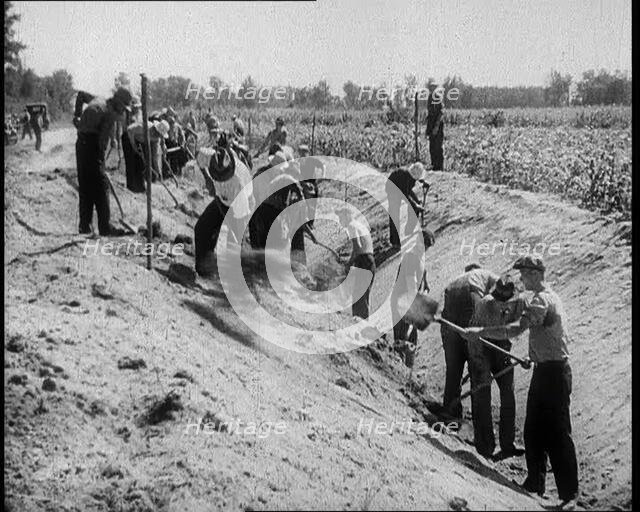 Men Working Outside, 1933. Creator: British Pathe Ltd.