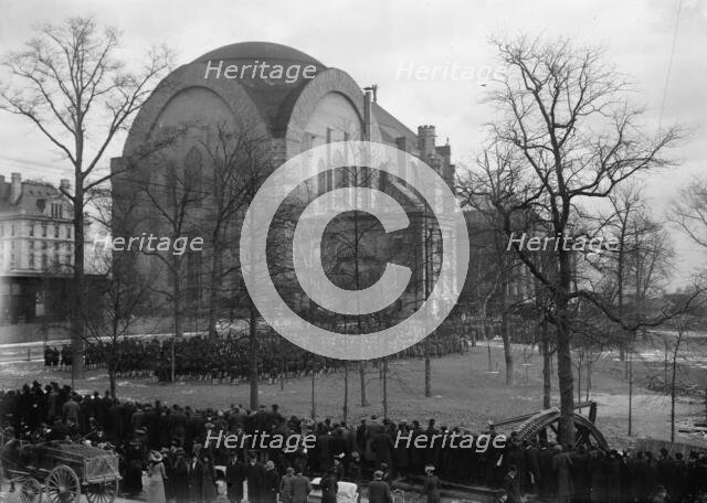 Reid Funeral, 1913. Creator: Bain News Service.