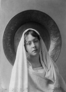 Neith Boyce Hapgood, half-length portrait, facing front, wearing shawl..., between 1890 and 1910. Creator: Frances Benjamin Johnston.