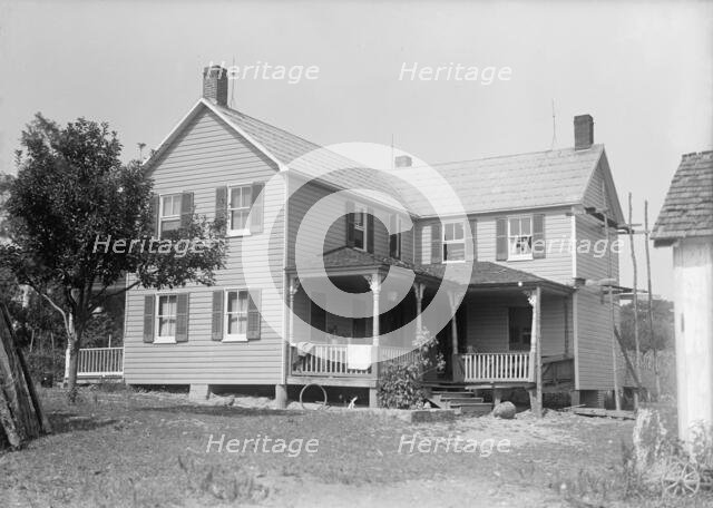 Indian Head, Md. Navy Proving Ground - Residence of George Swann..., 1916. Creator: Harris & Ewing.