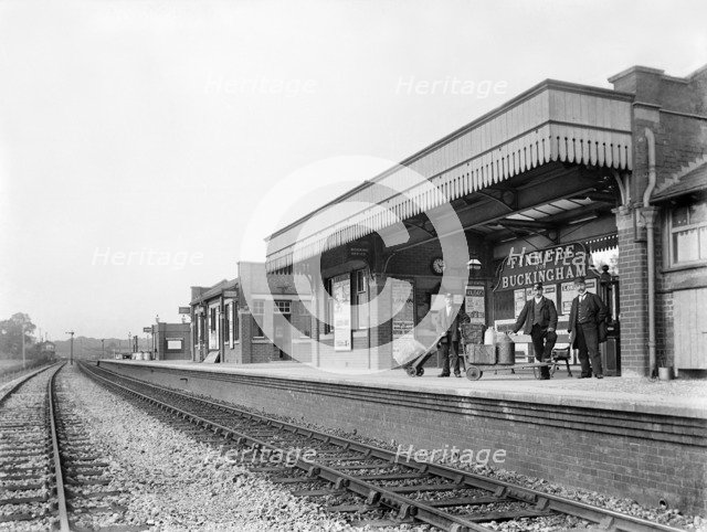 Finmere Station, Oxfordshire 1904. Artist: Alfred Newton & Sons.