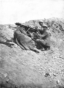 At Le Mort Homme; German machine guns turned against the enemy, 1917. Creator: Unknown.