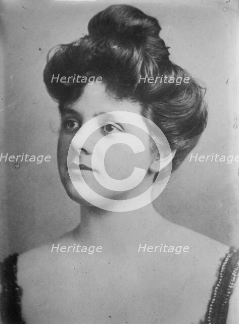 Mrs. Phil. Lydig, 1911. Creator: Bain News Service.